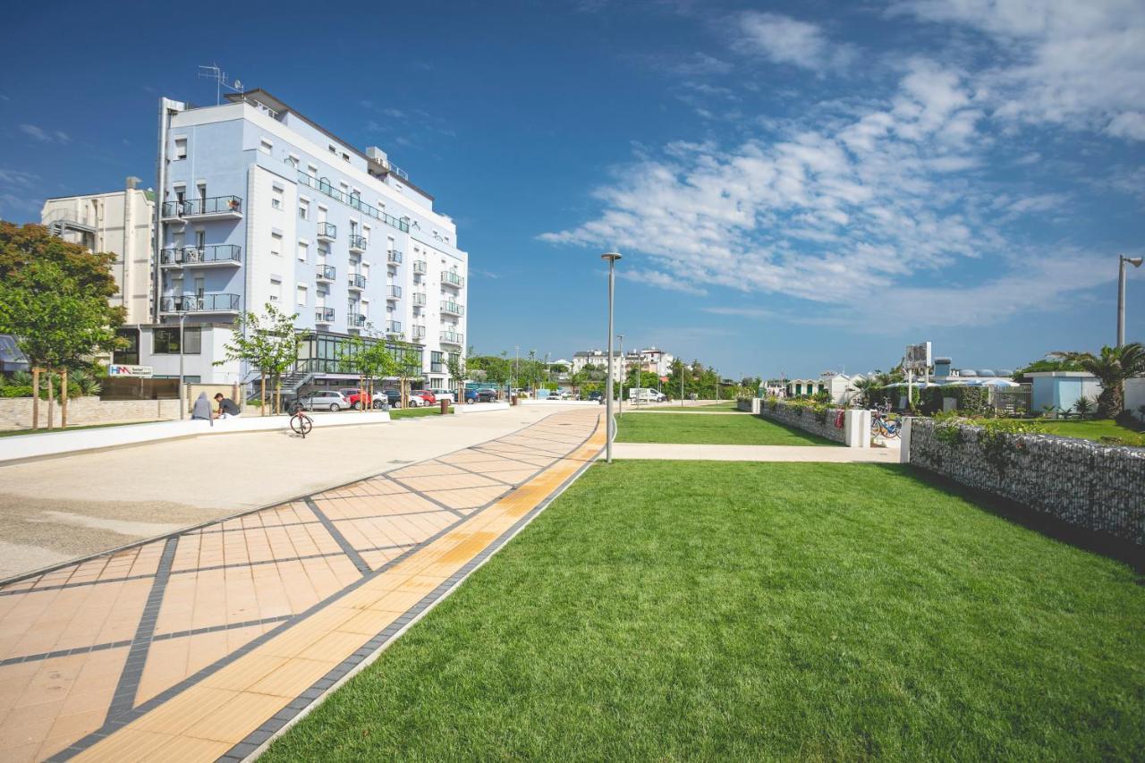 Hotel Baya - In Centro, Sul Mare Milano Marittima Esterno foto