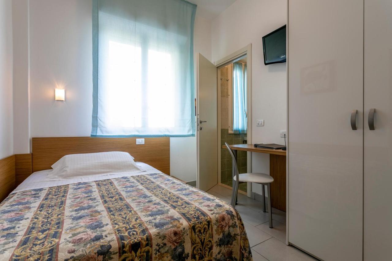 Hotel Baya - In Centro, Sul Mare Milano Marittima Esterno foto