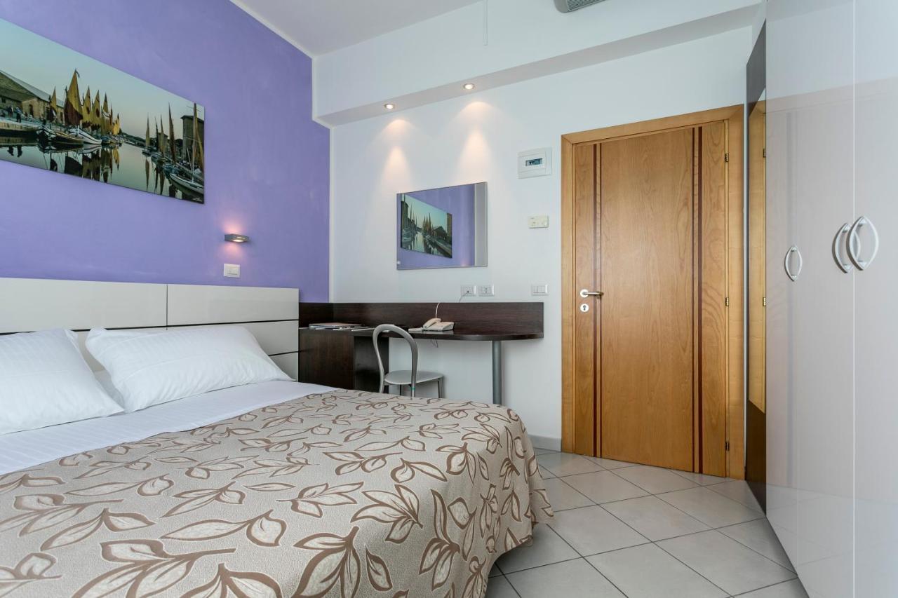 Hotel Baya - In Centro, Sul Mare Milano Marittima Esterno foto