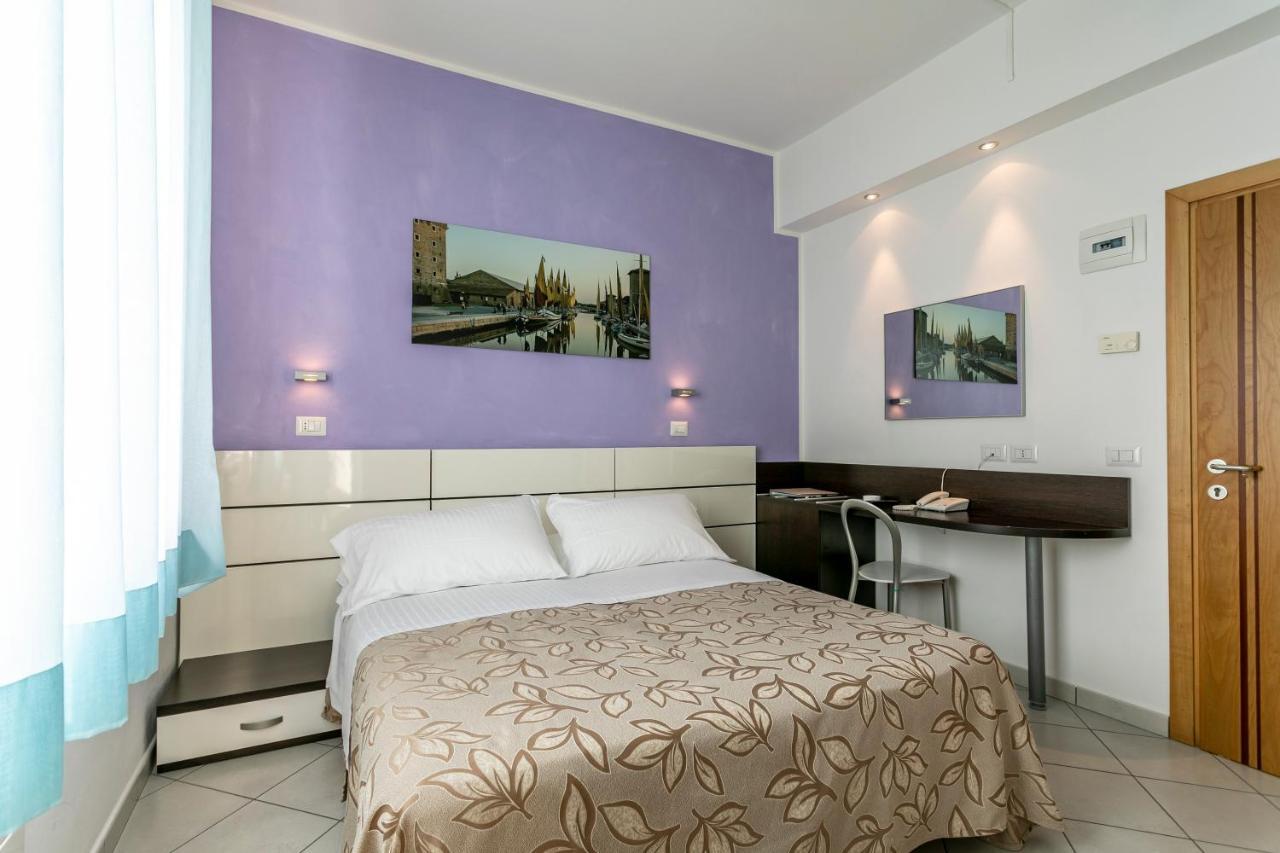 Hotel Baya - In Centro, Sul Mare Milano Marittima Esterno foto