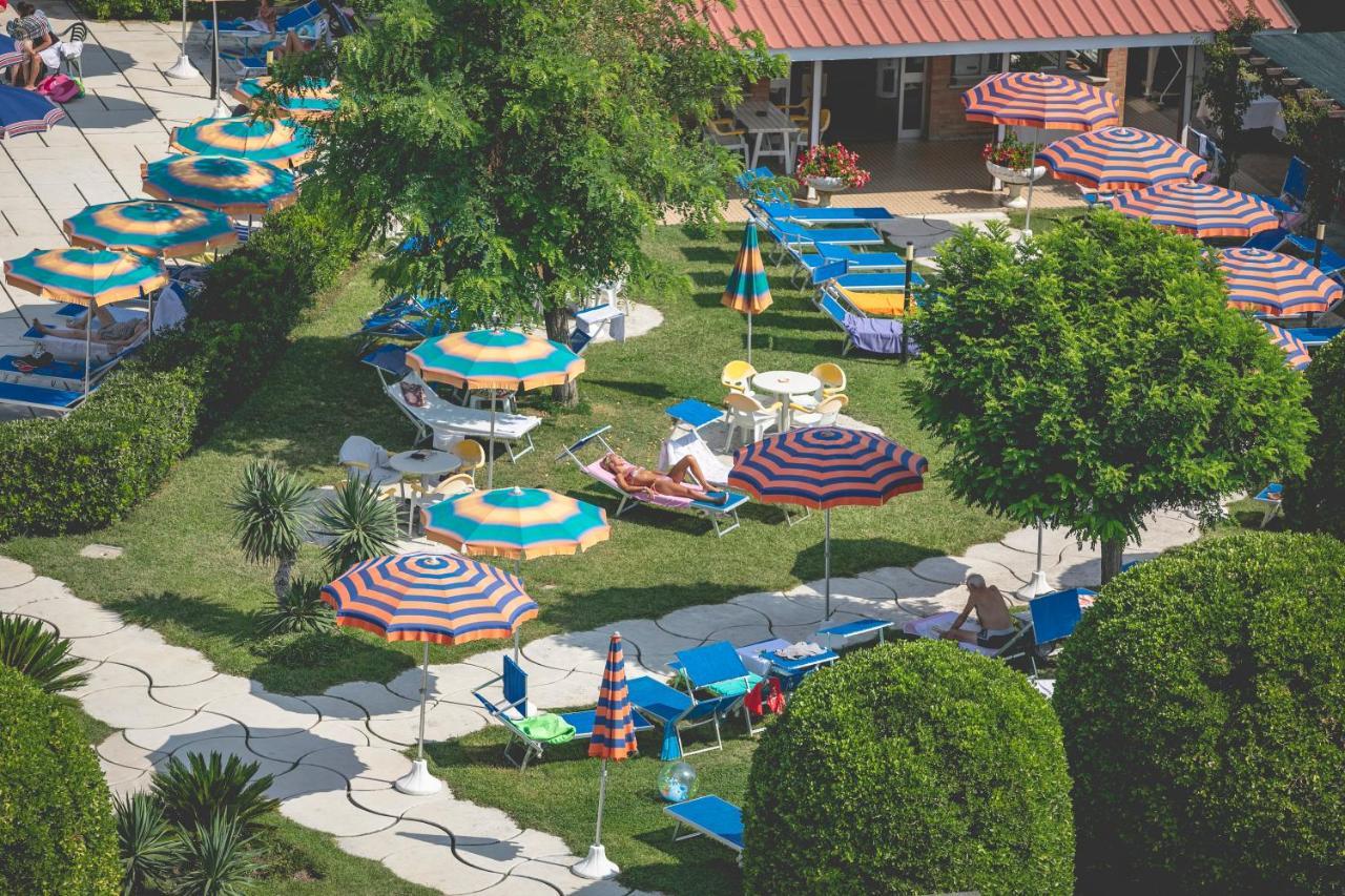 Hotel Baya - In Centro, Sul Mare Milano Marittima Esterno foto
