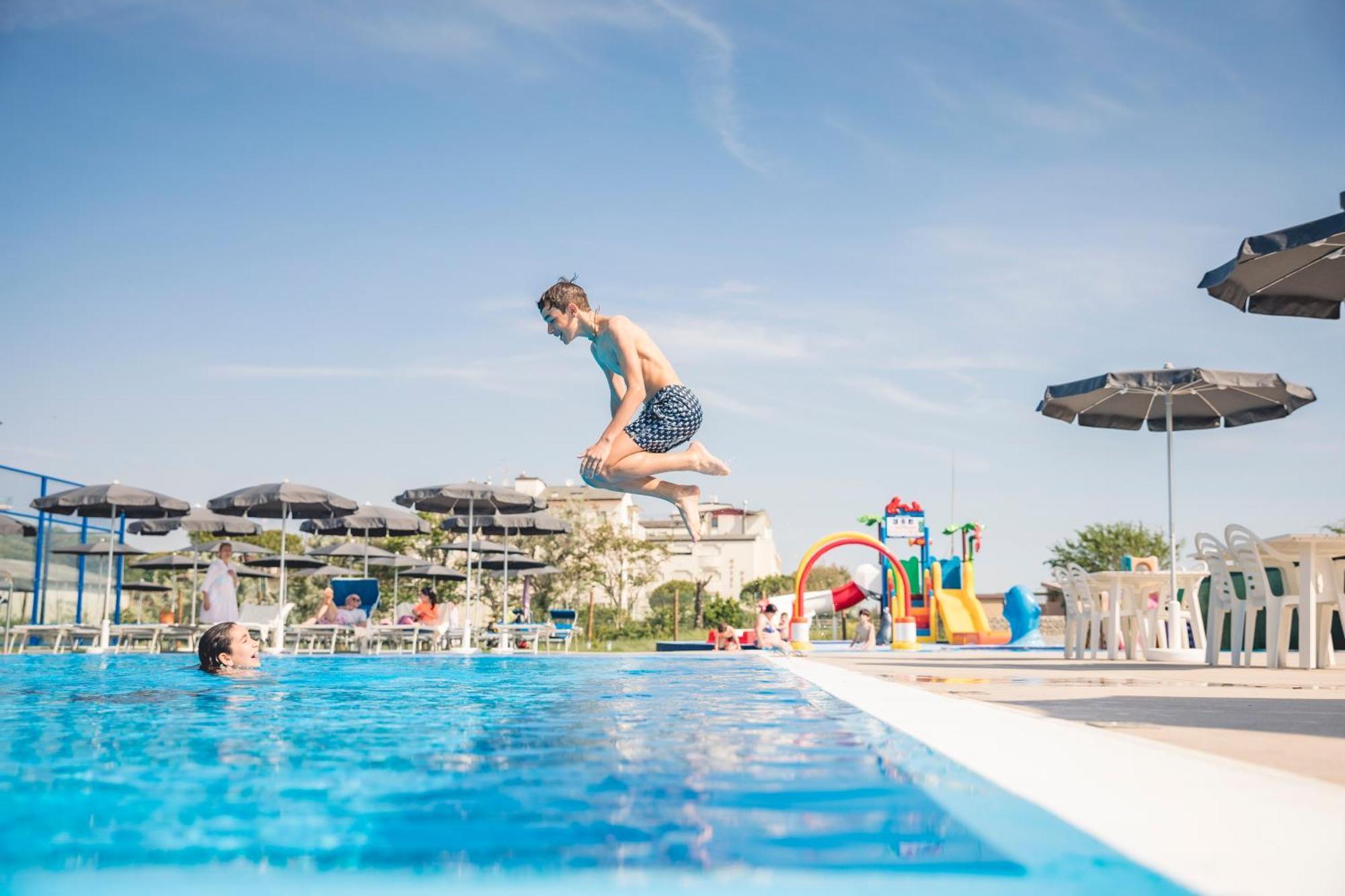 Hotel Baya - In Centro, Sul Mare Milano Marittima Esterno foto